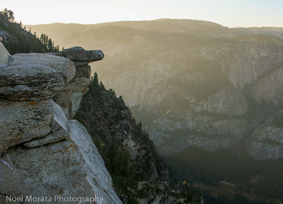 Scenic hike to Glacier Point