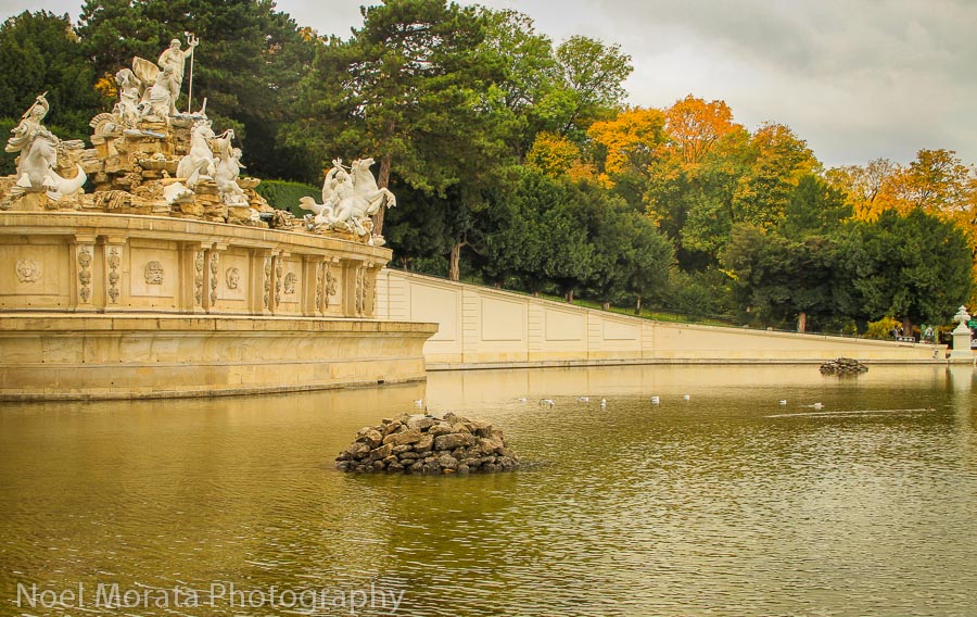The central fountains at Schonbrunn gardens