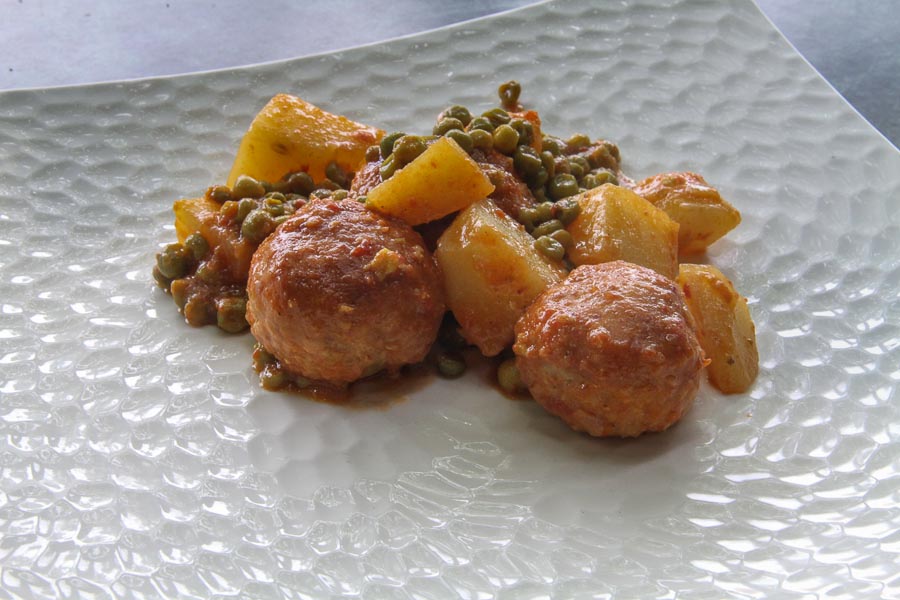 Italian meatballs with Bolognese sauce from Podere San Giuliano 