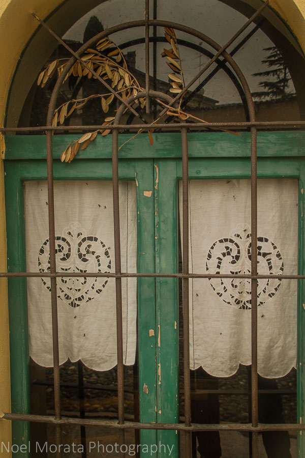 Window details of Borghetto