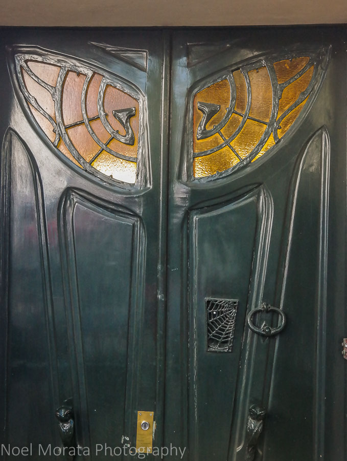Art Nouveaux doorway, Montmarte, Paris