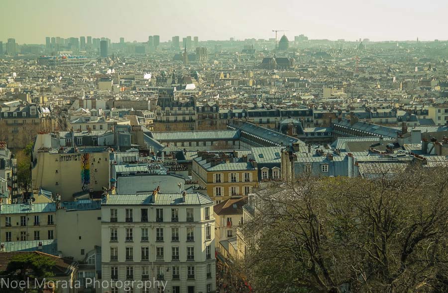 Walking around Pairs with views of Paris from Sacre Coeur in Monmarte
