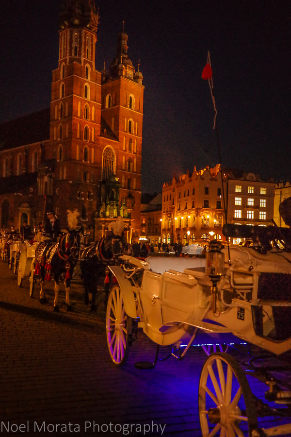 Night carriage ride in front of St. Mary's Basilica