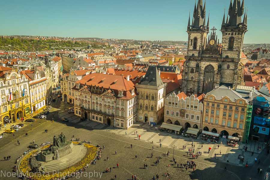 15 stunning views of Prague - Looking down on the main square - Staromestske namesti