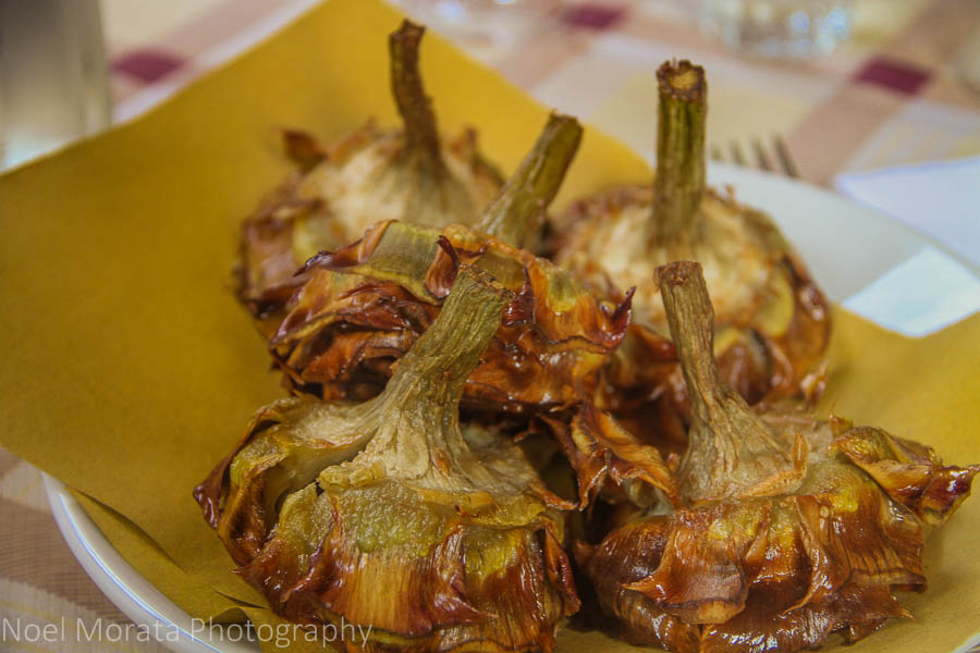 Fried artichokes Trastevere; tasting specialty and local foods