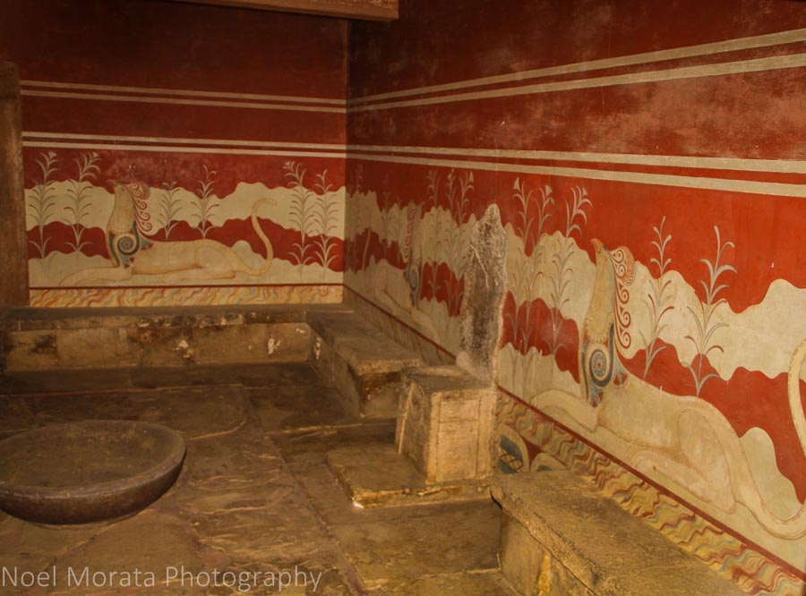 Throne and stone basin in the Knossos throne room