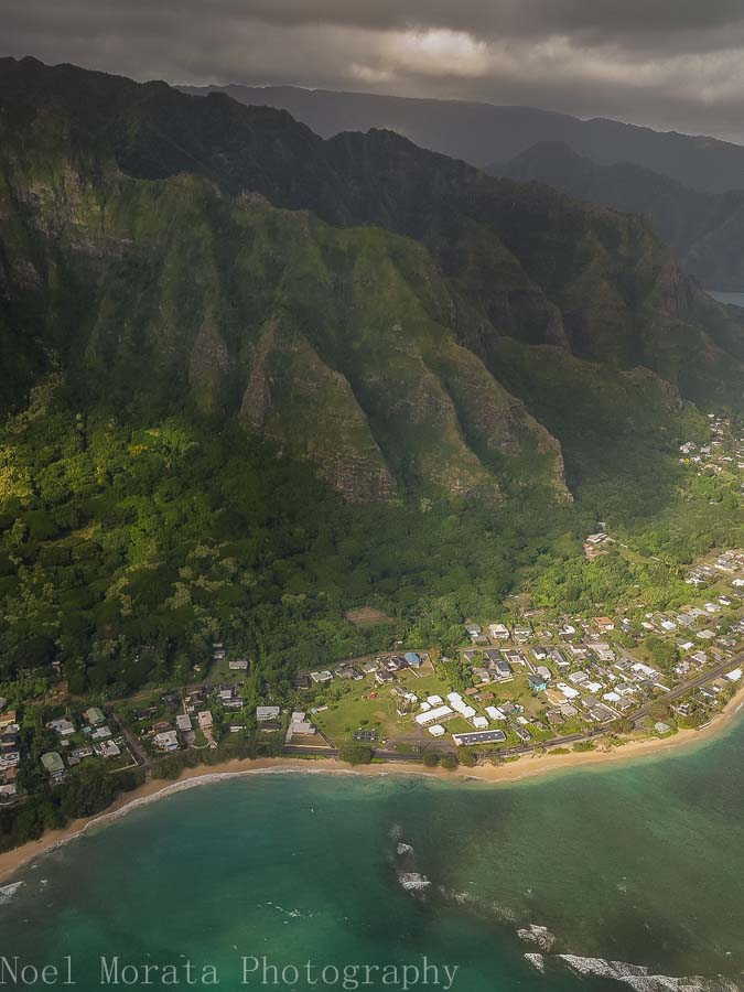 Oahu's pali coastline - Helicopter ride around Oahu
