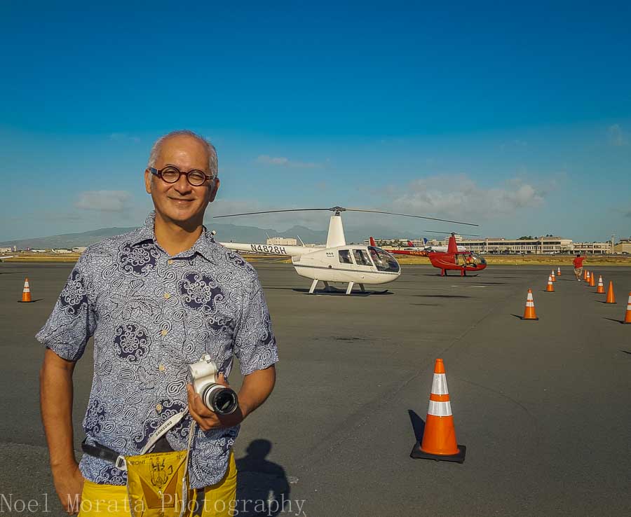Taking off from Honolulu airport Novitour - Helicopter ride around Oahu