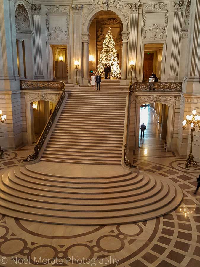 Getting married at city hall - Christmas in San Francisco