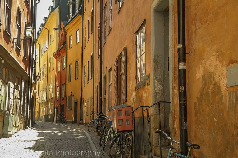 Narrow streets and shops in Gamla Stan - Visiting Stockholm - a first impression