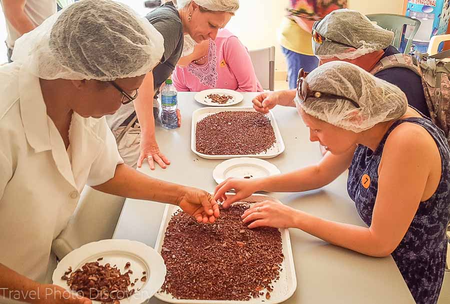 Sorting chocal at Chocal in the Dominican Republic