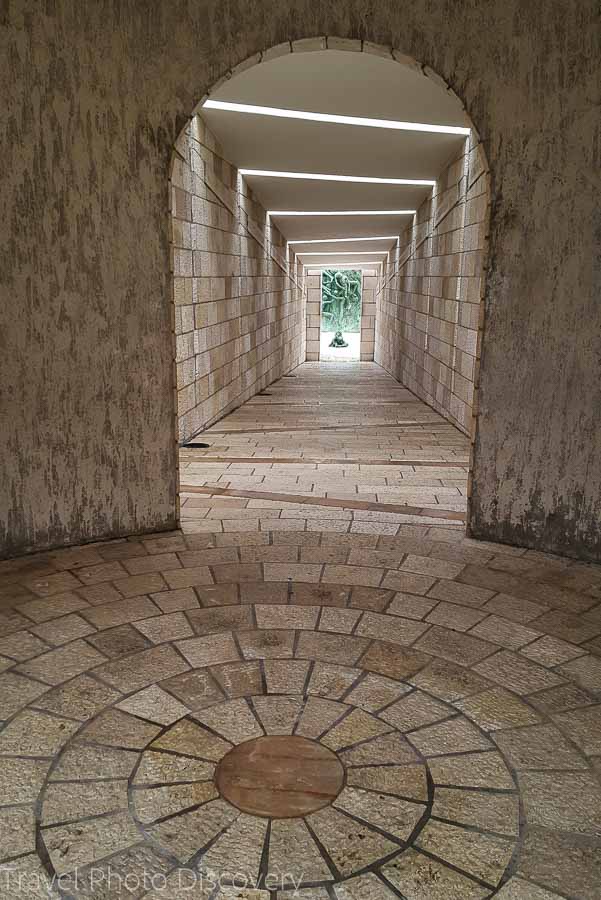 Entry tunnel to Holocaust Memorial Miami Beach