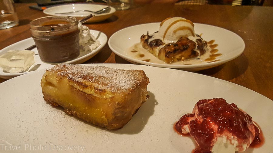 Dessert sampler at Oltremare in Amara Cay Resort