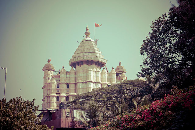 7 Magnificent Temples of India siddhivinayak-temple