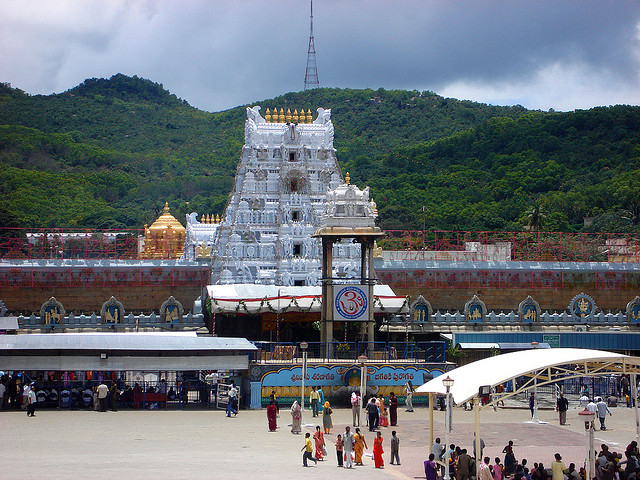 7 Magnificent Temples of India -venkateshwara-tirupati-balaji-temple