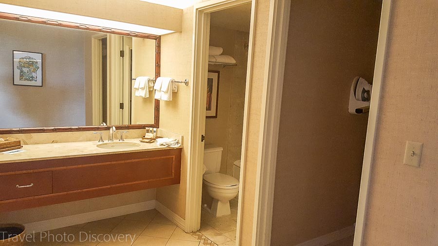 Bathrooms at the Ocean Tower Hilton Waikoloa Village