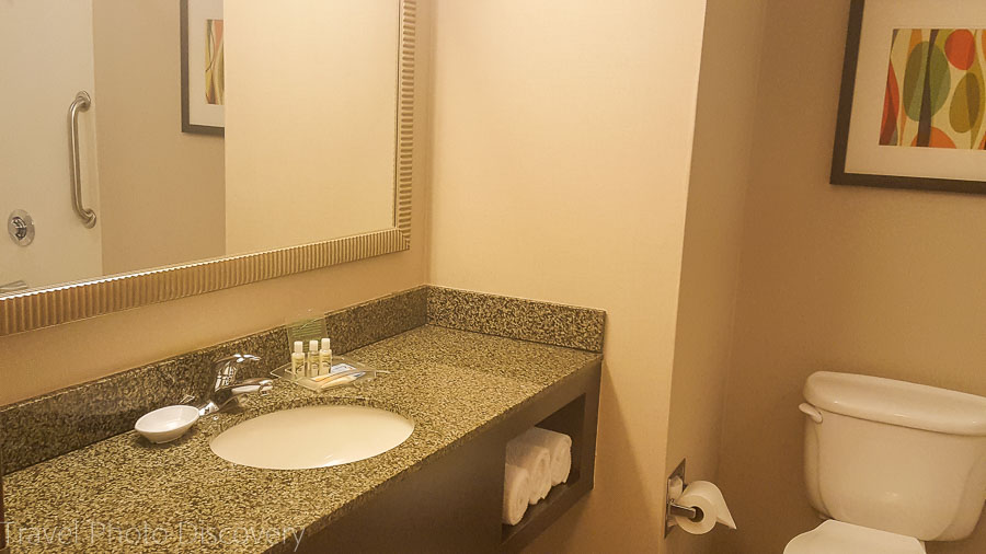 Bathroom area at Holiday Inn, Chandler Arizona