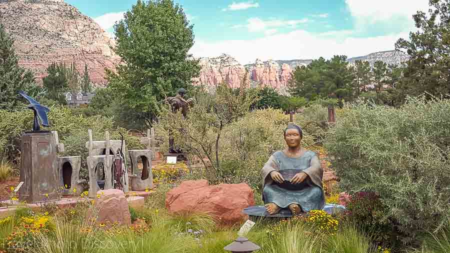 Art gallery scene Visiting Sedona landscapes and attractions