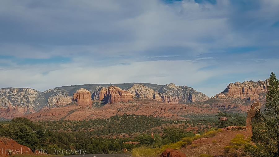 Driving the Red Rock loop drive and views of landscape at Sedona