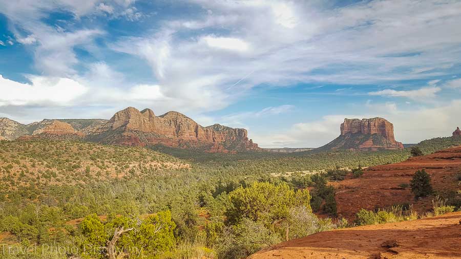 Driving the Red Rock loop drive and views of landscape at Sedona