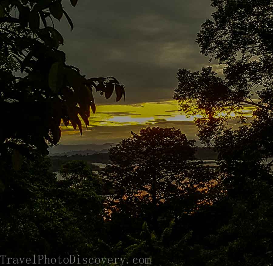 A perfect sunset at La Loma in Bocas del Toro