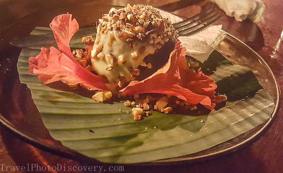 Chocolate dessert tasting at La Loma Bocas del Toro