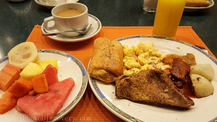 Breakfast service as Hotel Casa Blanca