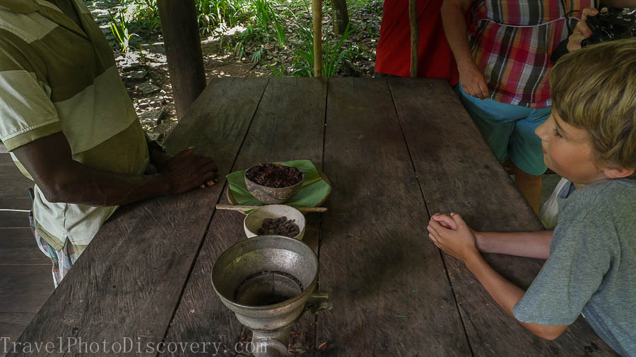 Cacao processing at a La Loma cacao plantation