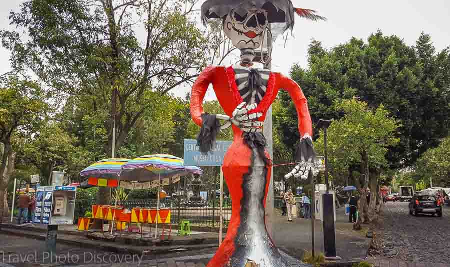 Touring Mexico City Tours by Locals San Angel Saturday art fair & market
