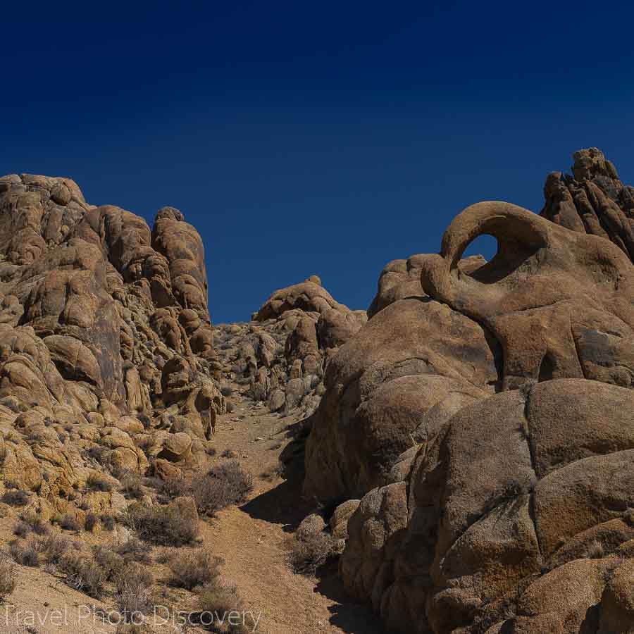 Round arch at the Alabama Hills at the base of Mt. Whitney