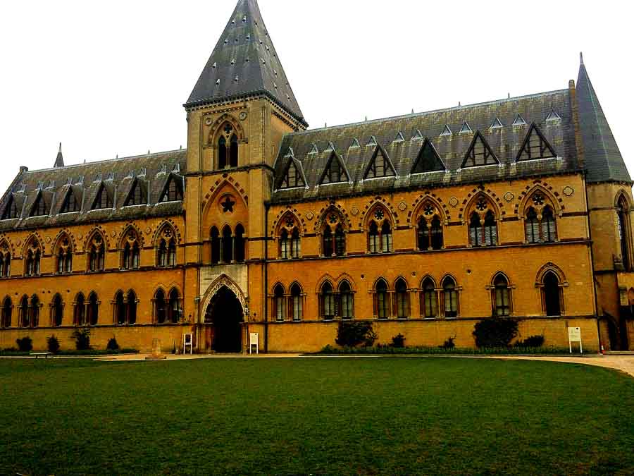 Places to visit Oxford at the Natural History Museum