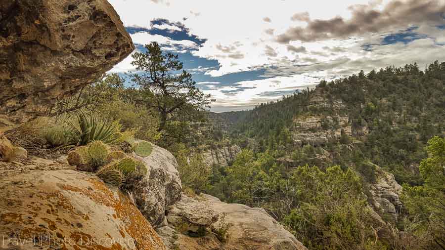 Walking down the stairs to the main cliff dwellings of Walnut Canyon