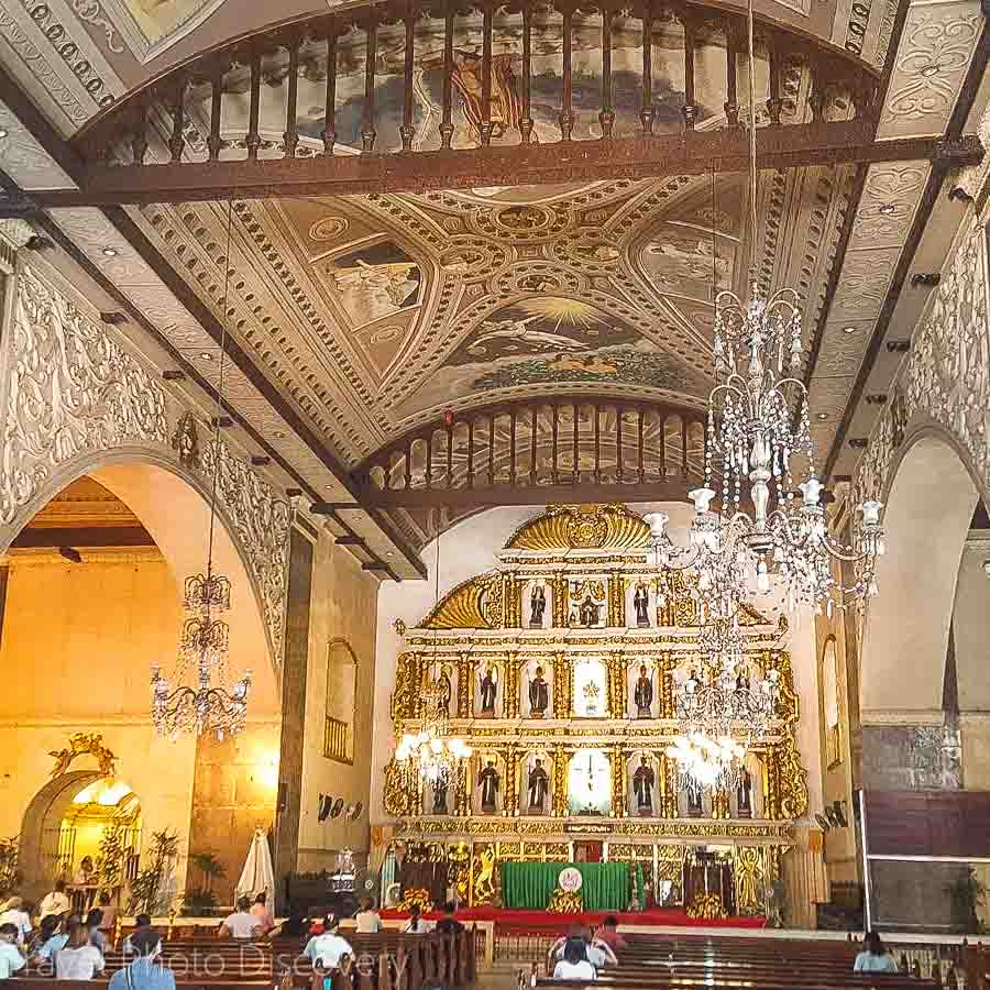 Interior of the basilica del Santo Nino