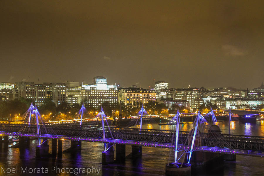 Walking the Southbank at night 