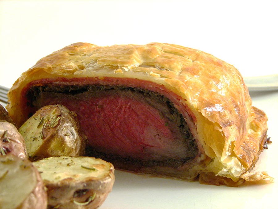 A hearty English Beef_Wellington_-_Crosscut