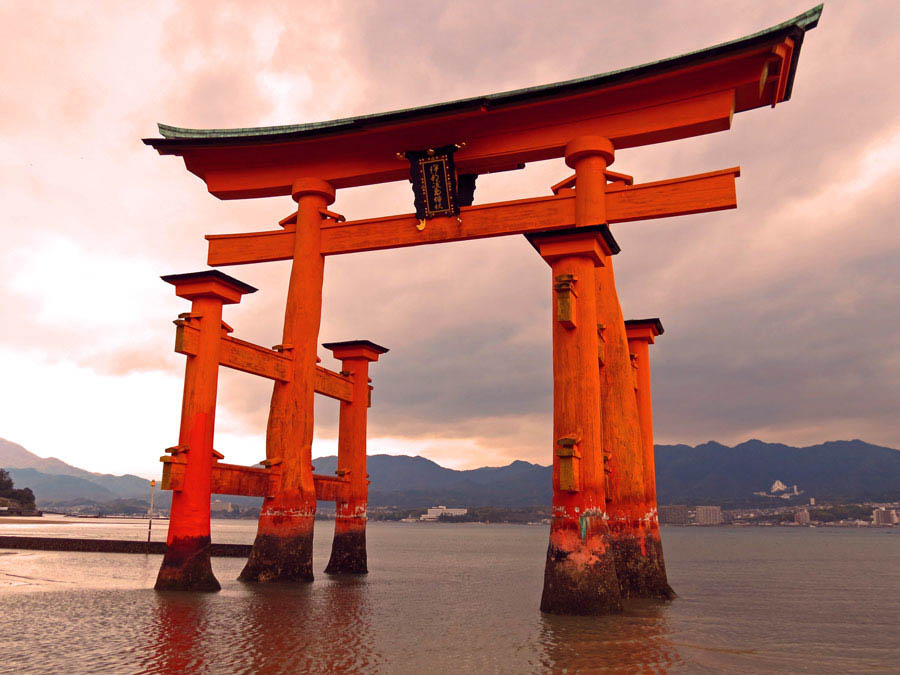 Miyajima_Torii_Gate Unesco heritage site