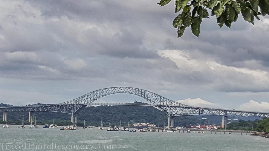 Cruise around Panama bay and canal