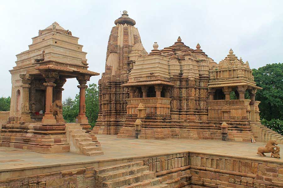 erotic-sex-temples-khajuraho-india-architecture