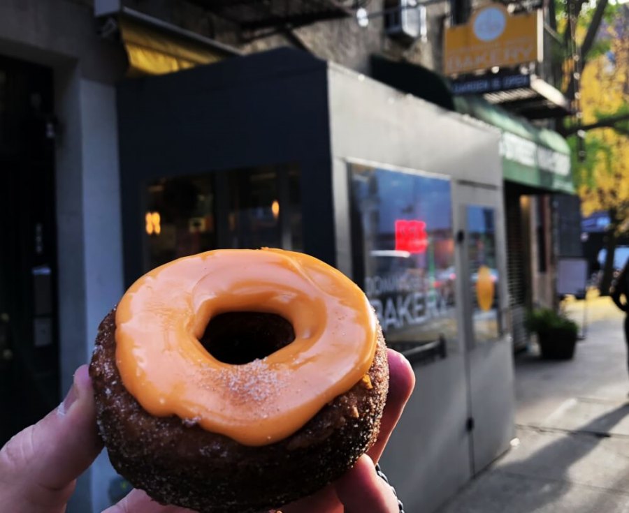 Cronut-Dominique-Ansels-Bakery