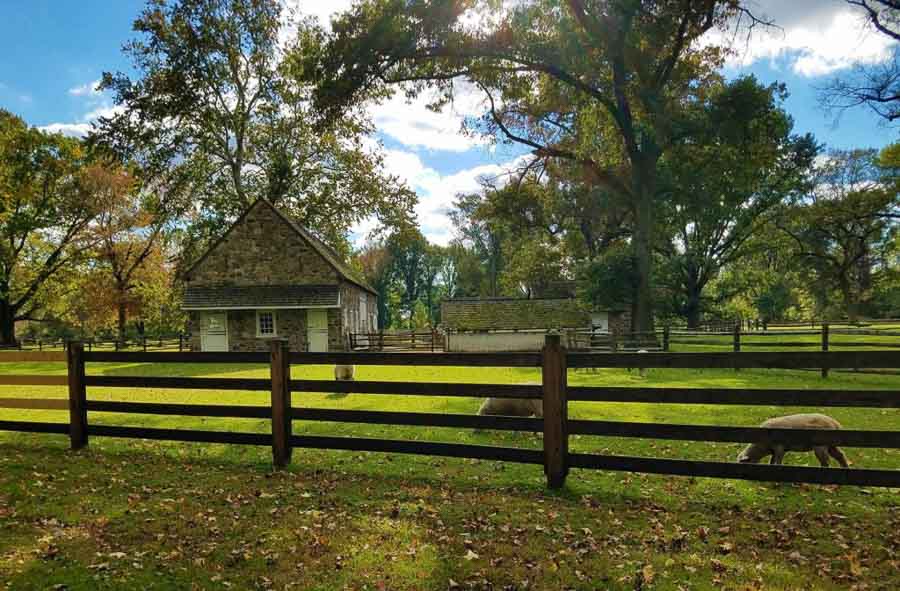 Pennsbury Manor 900