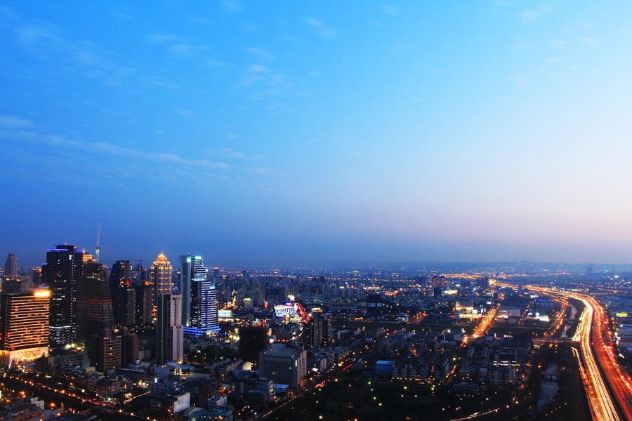 taichung city skyline