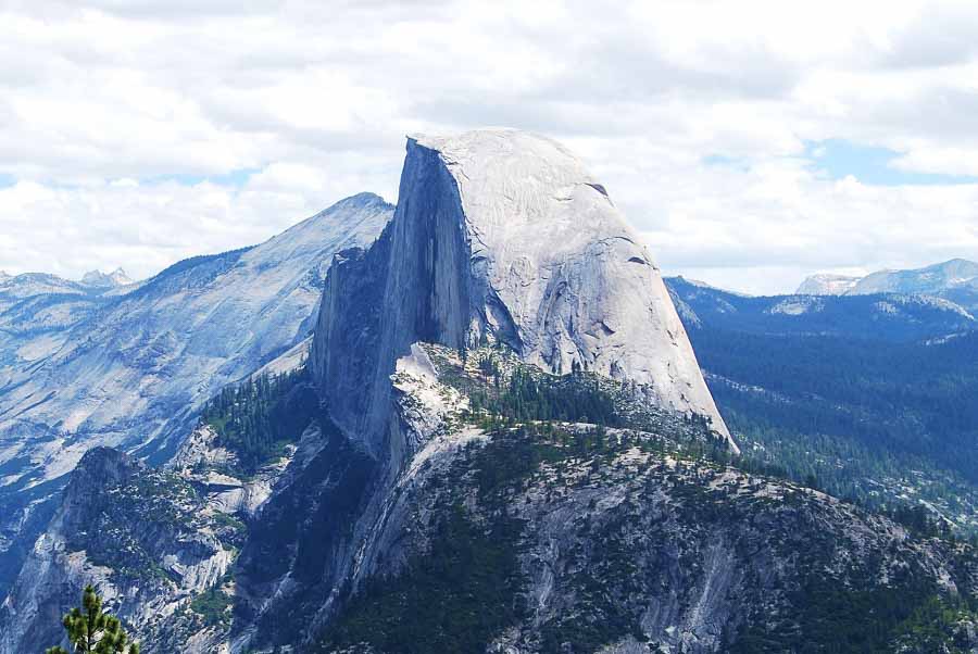 Yosemite hiking to the top of Half Dome