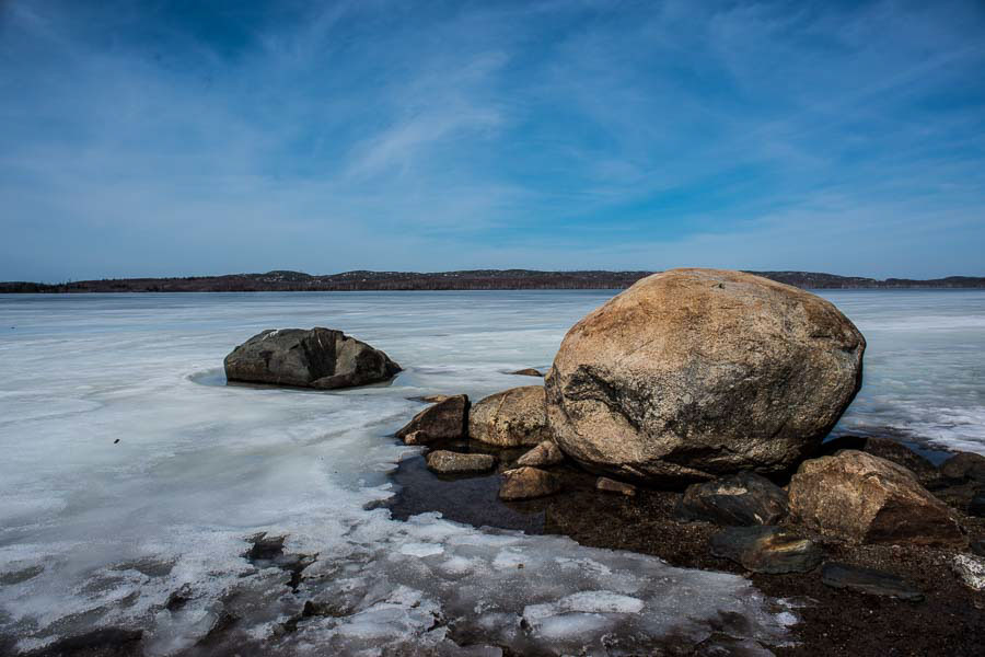 minnesota gunflint lake frozen