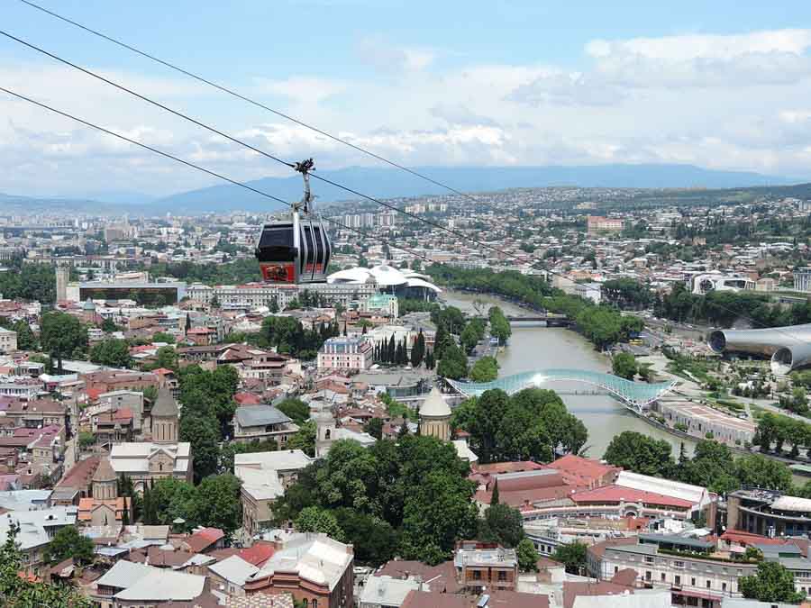 Take the cable car to Mtatsminda park