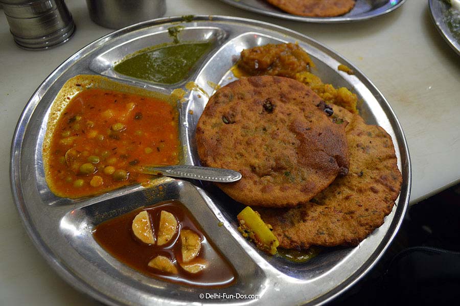 Street food for lunch at Chandni Chowk