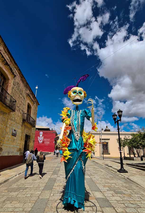 Walking the gorgeous walking promenades of Oaxaca