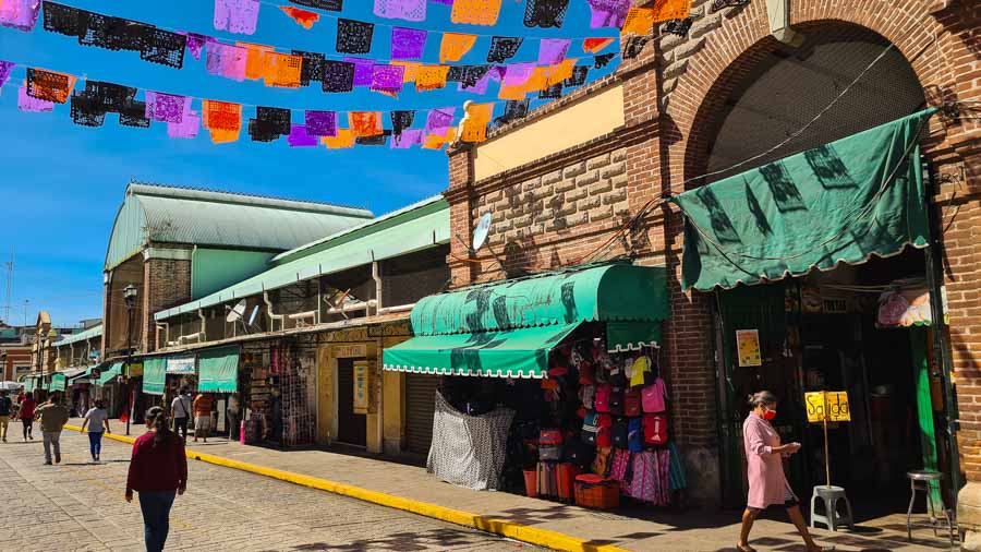Visit the markets of Oaxaca