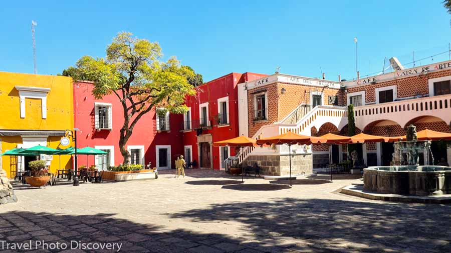 Visit the arts and crafts markets of Puebla