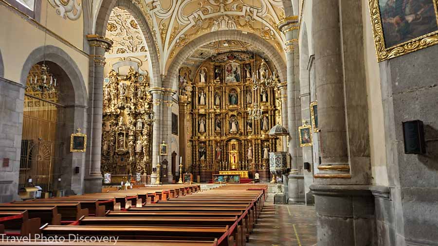 Stunning chapel at the basilica Templo de Santo Domingo