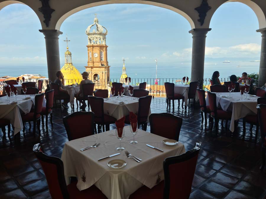 Puerto vallarta deals restaurant